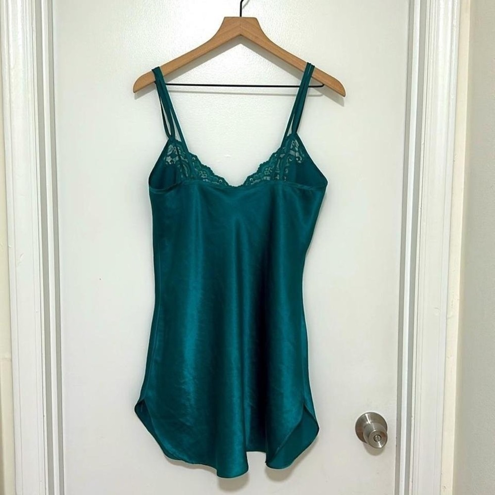 VINTAGE | INNER MOST | Woman's Emerald Green Lace Satin Nightgown Chemise, S - Picture 2 of 6